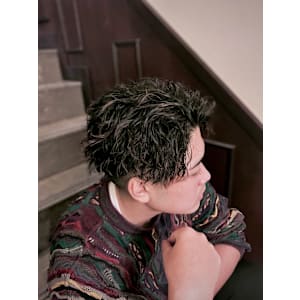 ツイストスパイラル《五反田／理容室/バーバー/ビジネス》