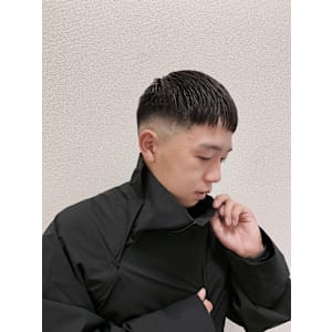 スキンフェードクロップスタイル