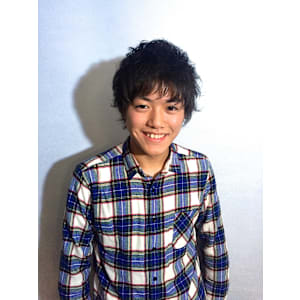 ミディアムマッシュスタイル