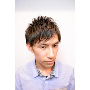 束感ショートヘア