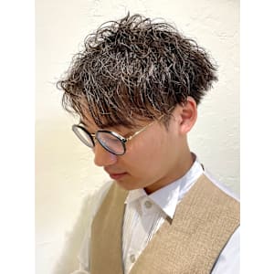 ショート波巻きツイストスパイラルパーマ