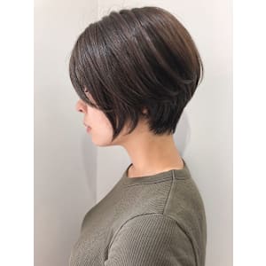 小顔ショートスタイル