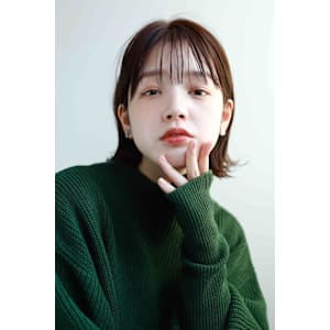 外ハネ切りっぱなしボブ。誰からも好かれるスタイル