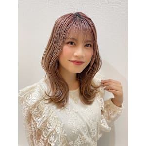 ピンクベージュ外ハネくびれ