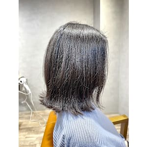 20代/30代/外ハネミディアム