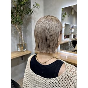 20代/30代/ボブ/切りぱなし/外はね/ベージュ/ブロンド