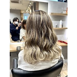 20代/30代/バレイヤージュ/白髪ぼかし/透明感カラー