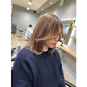 20代/30代/40代/レイヤー/韓国風/ベージュ/透明感