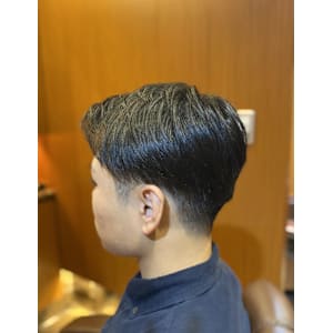 ツーブロック ビジネスショート 理容室