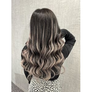 一気にイメチェン！エクステバレイヤージュ！