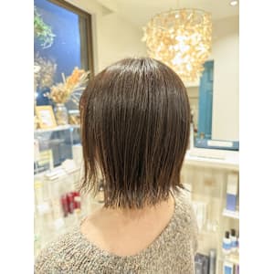 切りっぱなしボブ