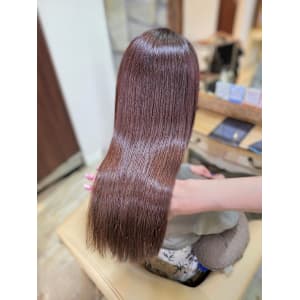 ピンクブラウン