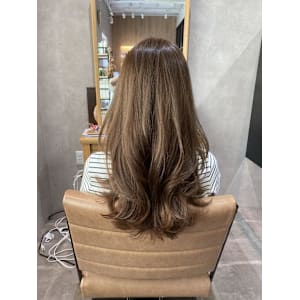 20代・30代　うる艶ベージュ(Sourire 神田)