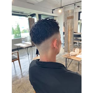 スキンフェードカット