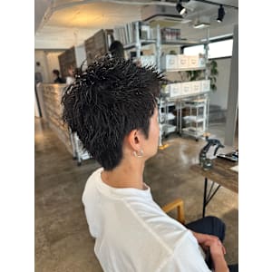 スパイキーショート