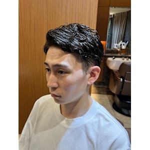銀座　理容室　個室　ビジネスマン向けナチュラルパーマ