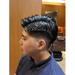 銀座　理容室　アイロンパーマで直毛改善　フェード