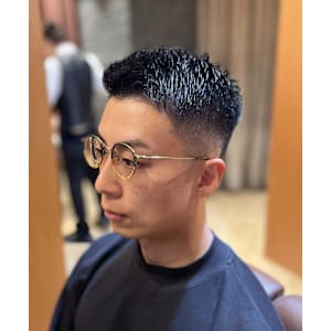 銀座　理容室　スキンフェード　