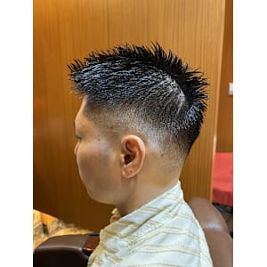 銀座　理容室　スキンフェードカット　ビジネスマン向け