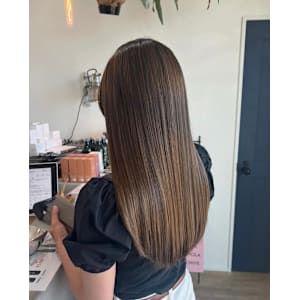 髪質改善トリートメントハイライトブリーチダブルカラー