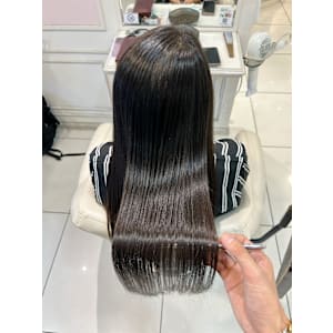 ツヤツヤ縮毛矯正