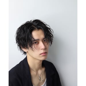 縦落ちパーマ - メンズヘア整形サロン GOALD 渋谷神南【メンズヘアセイケイサロン ゴールド シブヤジンナン】掲載中