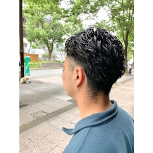 楽さとオシャレさを追求したメンズパーマ