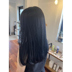 ブルーブラック