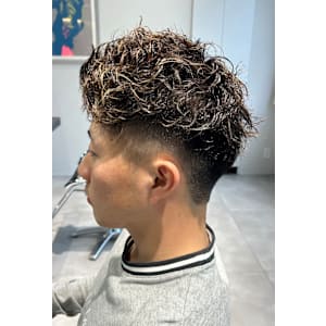 刈り上げパーマ/スパイラルパーマ/ハイライト/短髪 - NOBLESSE-NOIR-(ノブレス ノアール）【ノブレスノアール】掲載中