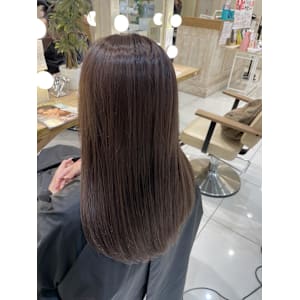 ピンクグレージュカラー　（千田）