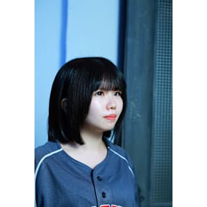 ロングから切りっぱなしボブへ可愛らしくイメチェン