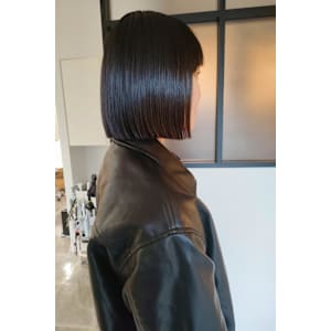 切りっぱなしナチュラルボブ