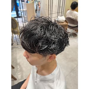 ナチュラルパーマ×刈り上げツーブロックニュアンスパーマ