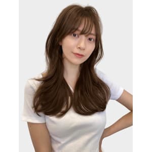 シースルーバング　くびれヘア　韓国ヘア　ナチュラルブラウン