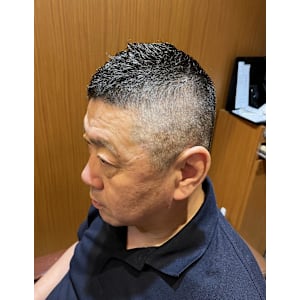 銀座　理容室　ベリーショート