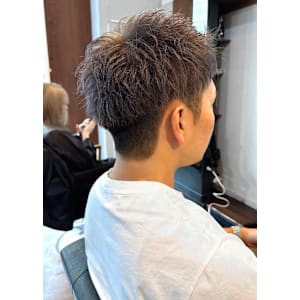 【IRIE 福岡】グレージュ×スパイキーショート