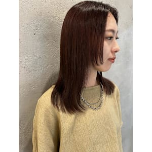 ナチュラルストレートヘア