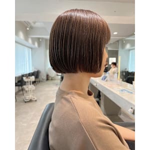 ミニボブ/プツッとボブ/白髪ぼかしハイライト - KENJE横浜-Smart Salon-【ケンジヨコハマスマートサロン】掲載中