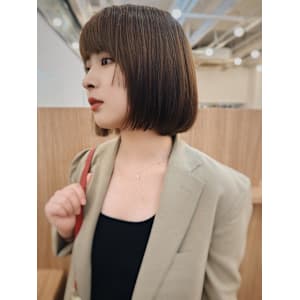 ボブ　ブラウングレージュ