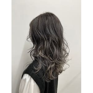 グレージュカラー