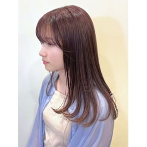 ピンクブラウン　ブリーチなしカラー　内巻き　小顔バング