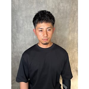 スパイキーショート