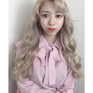 ホワイトベージュ