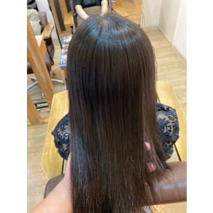 お客様髪質改善データ1263（当店の縮毛矯正）