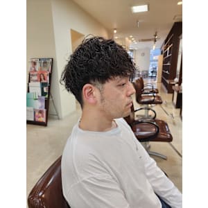 ショートレイヤー×ツイストスパイラルパーマ