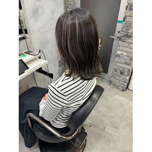 _WHITE 天神店×ミディアム