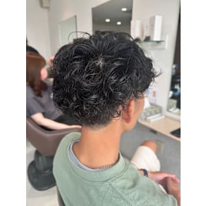 シャドウパーマ