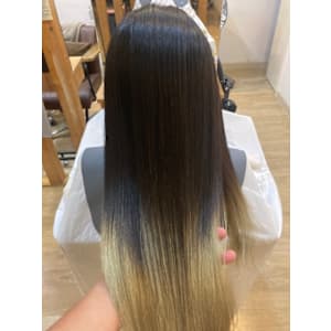 お客様髪質改善データ1269（汗には縮毛矯正でつや感）