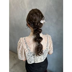 編みおろしヘア ロング Akane 神楽坂 Levi