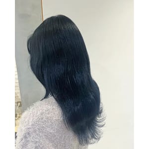 ブルーブラック